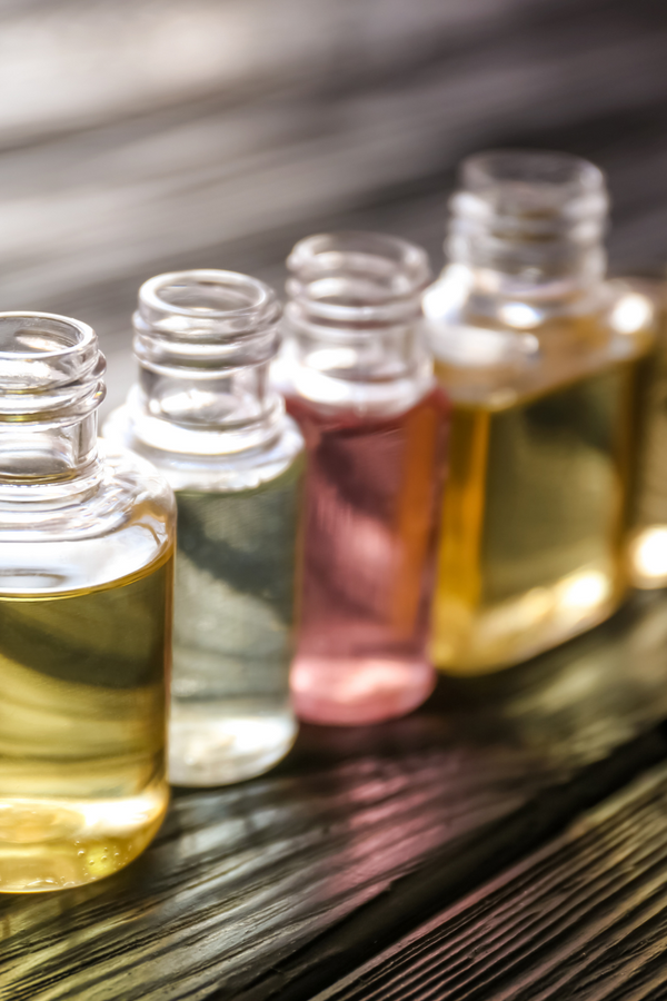 The Difference Between Selling Body Oil and Perfume Oil